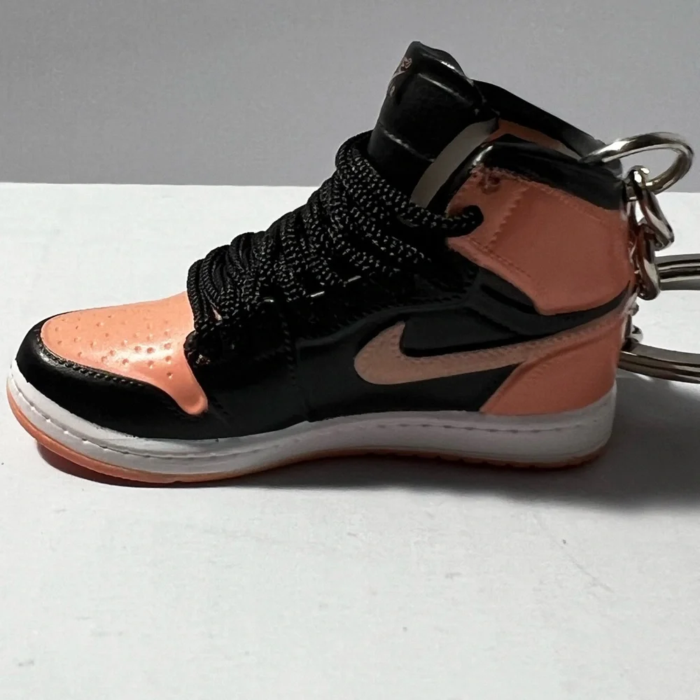 3D mini sneaker shoe keychain Black and Pink novelty‎ trinkets